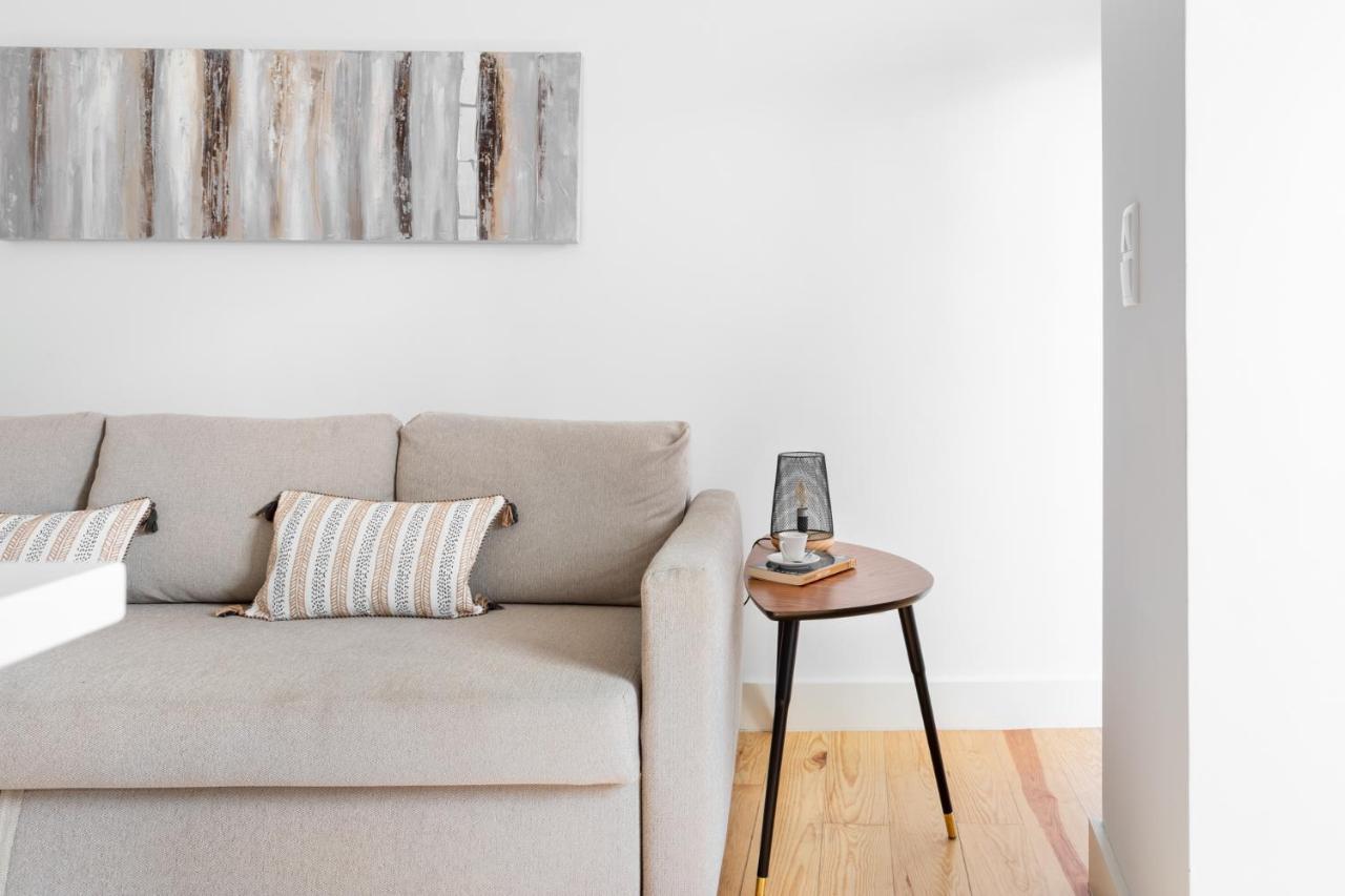 Joivy Principe Real 2Br Apt With Terrace Nearby Botanical Garden Of Lisbon Exterior photo
